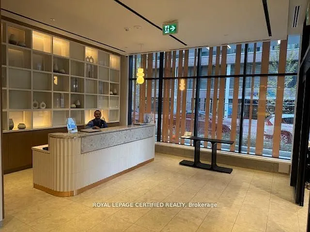 15 Richardson St #828 — Photo 13