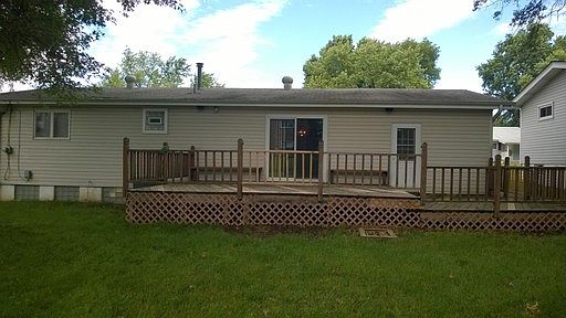 3rd image of 1210 Acredale Dr