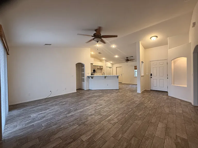 2863 Ventana Dr — Photo 4