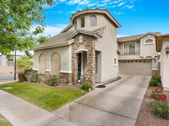 3rd image of 1802 E DONNER Drive