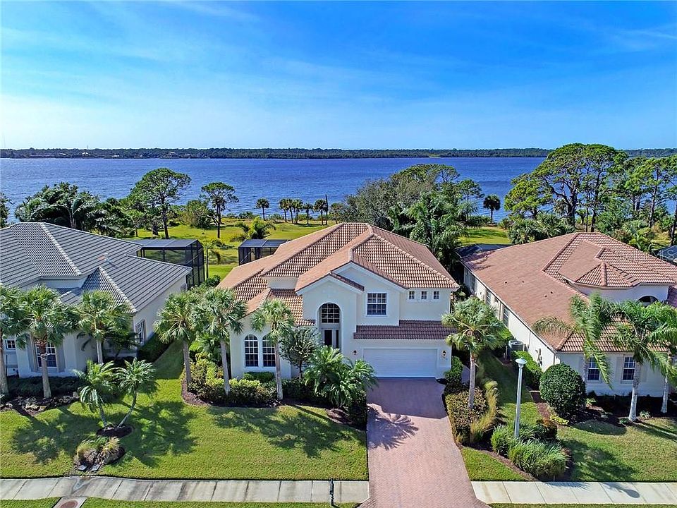 1st image of 14010 Royal Pointe Dr
