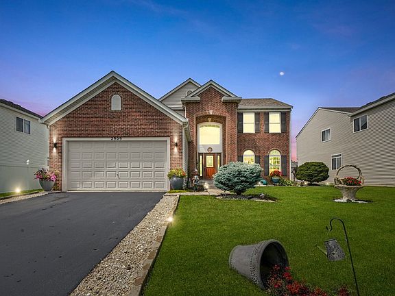 3rd image of 2909 Discovery Dr