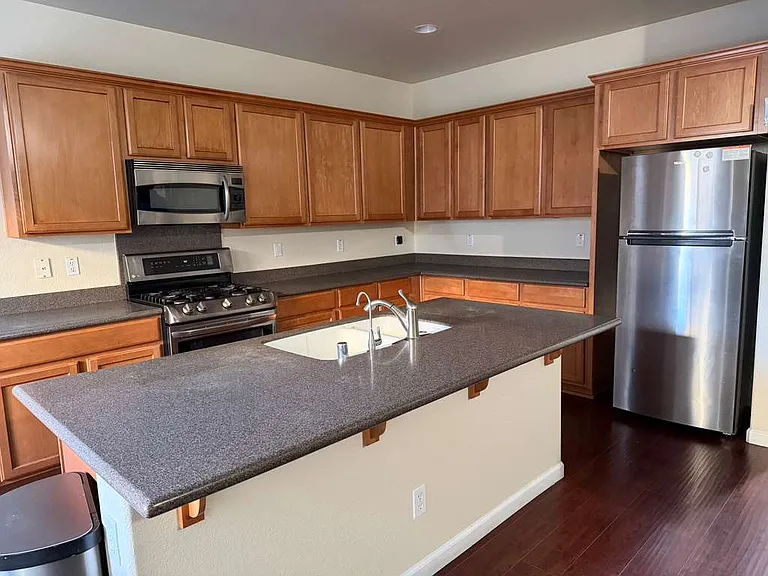 17016 Pecan Hollow Way — Photo 3