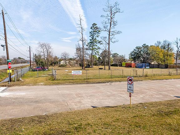 4th image of 13306 Old Beaumont Hwy
