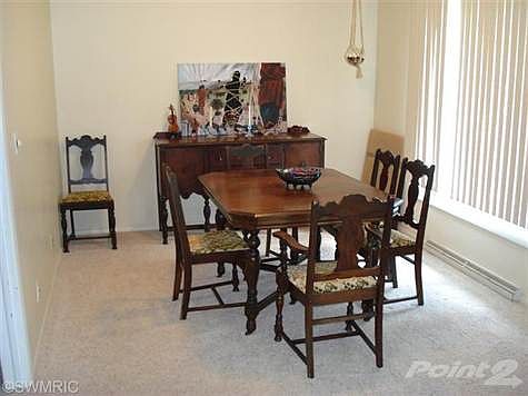 2nd image of 2383 Fountain Ln