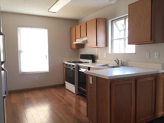 4th image of 1245 Crossbrook Blvd