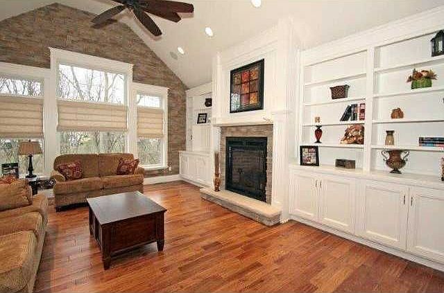 2nd image of 25227 River View Pl