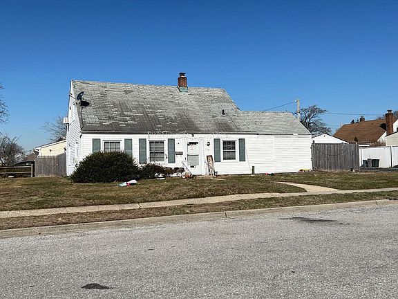 3rd image of 36 Bowling Ln