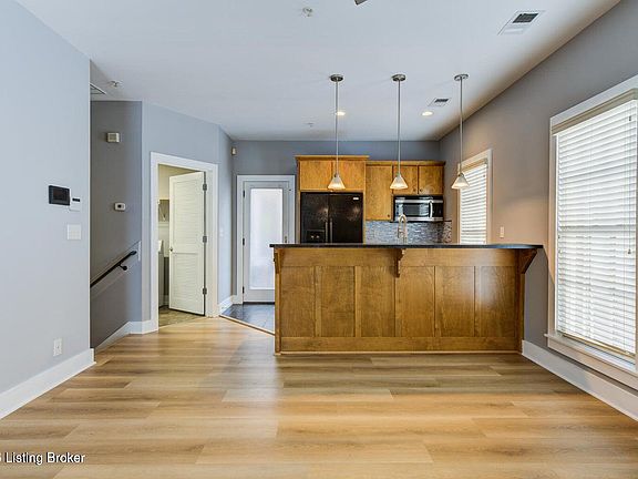3rd image of 10606 Norton Commons Walk