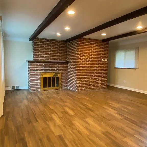 3358 Poplar Ave — Photo 3