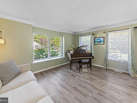 4th image of 4903 Cabin Run Rd