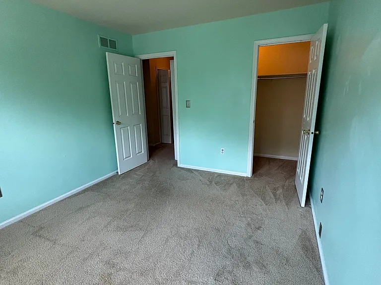 3rd bedroom upstairs