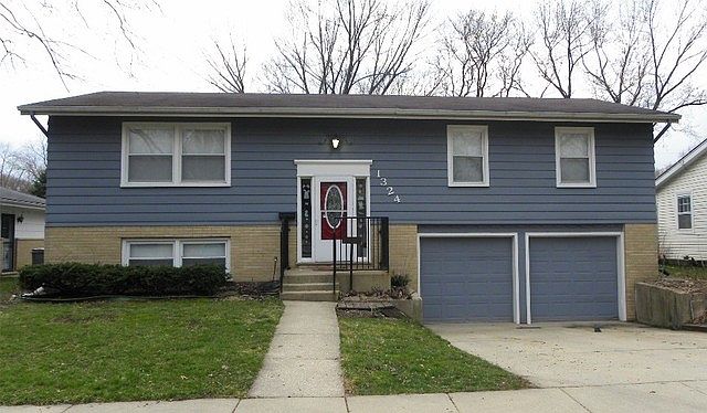 1st image of 1324 Blackhawk Dr