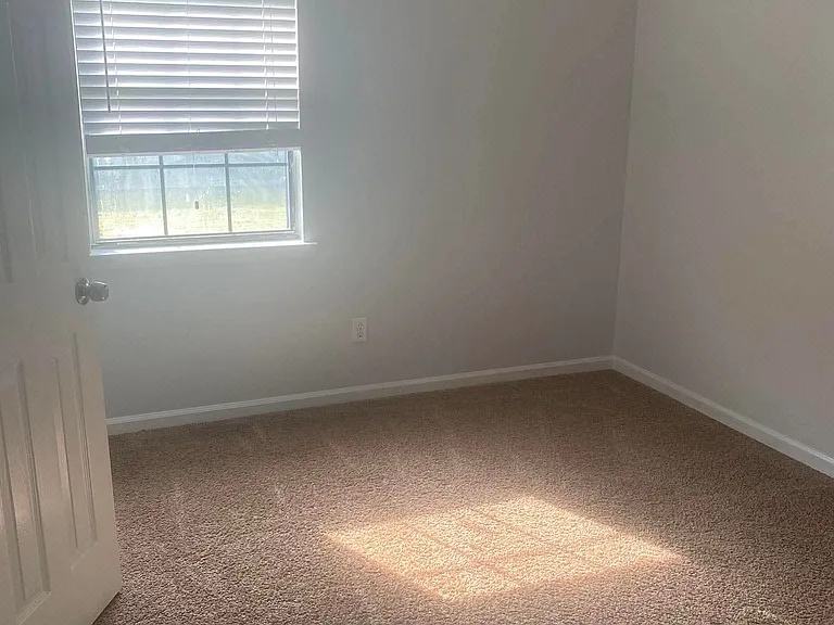 921 Wrenwood Ln — Photo 12