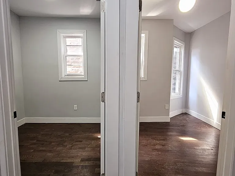 358 Peshine Ave #3 — photo 4 of 6