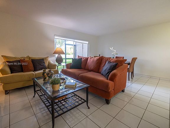 3rd image of 10385 N Kendall Dr #P1