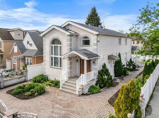 24571 61st Avenue, Little Neck, NY