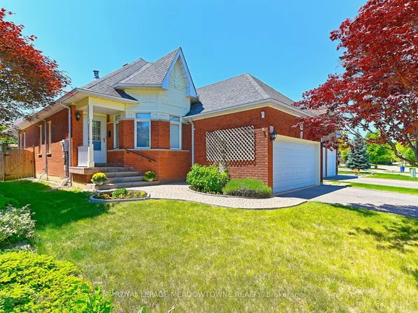 16 Harrop Ave, Halton Hills, ON L7G 5R2