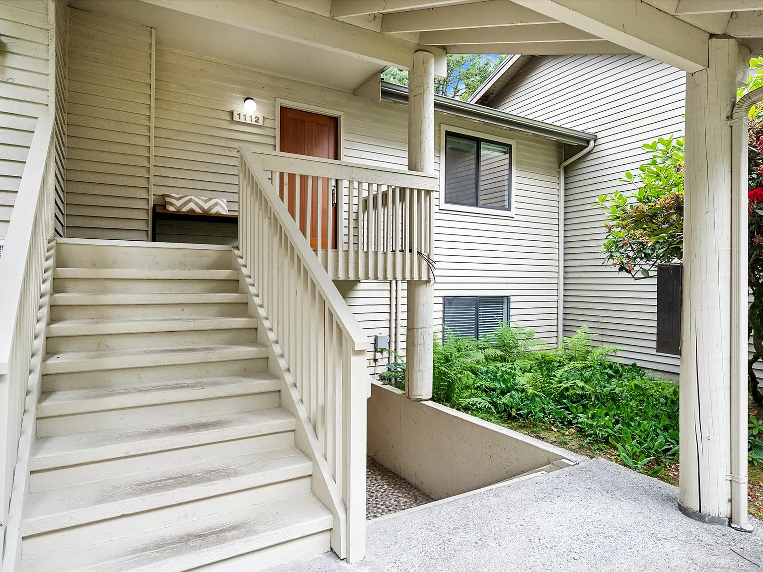 2 bed, 1223 sqft, $3,500 — Photo 3