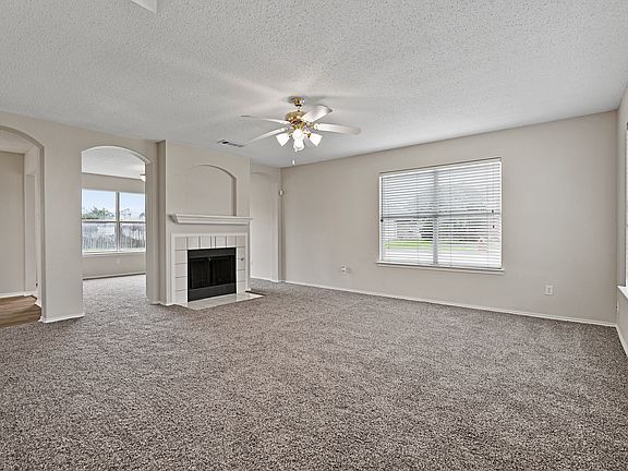 3rd image of 4513 Sunny Brook Dr