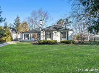 210 Lakewood Dr SE, East Grand Rapids, MI 49506