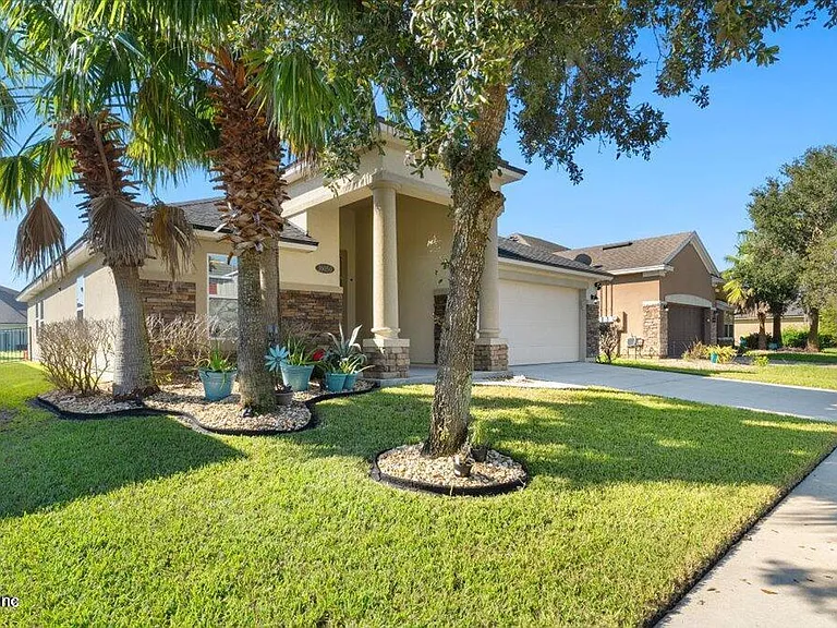 16050 Dowing Creek Dr — Photo 37