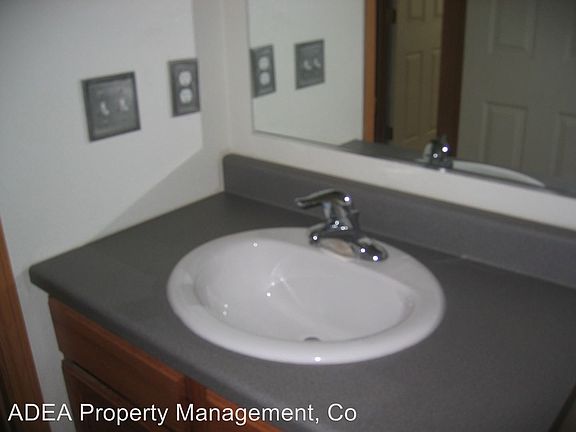 4th image of 4632 Monticello Pl