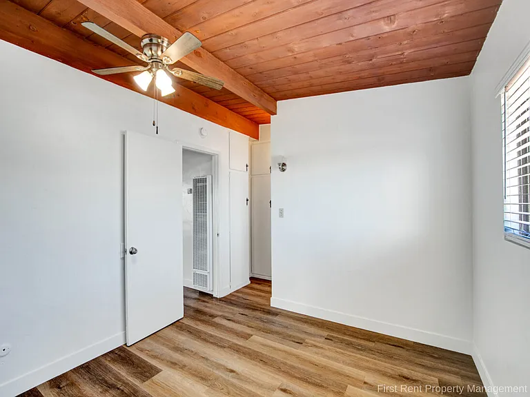 1278 Robinson Ave #7 — Photo 4