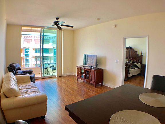 3rd image of 625 Casa Loma Blvd Ph 7