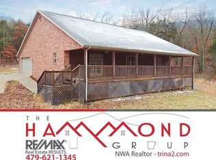 283 Madison St #7343, Huntsville, AR 72740