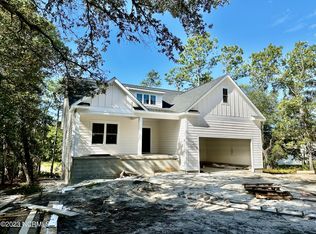 3057 River Hills Dr SW, Shallotte, NC 28470