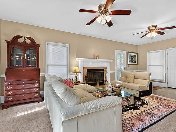 3rd image of 307 McDougal Cir