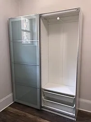 Rented by R New York