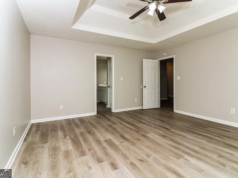 2860 Highland Hill Pkwy — Photo 12