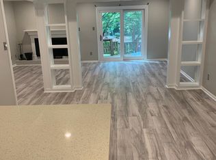 1514 Woodcroft Dr, Raleigh, NC 27609