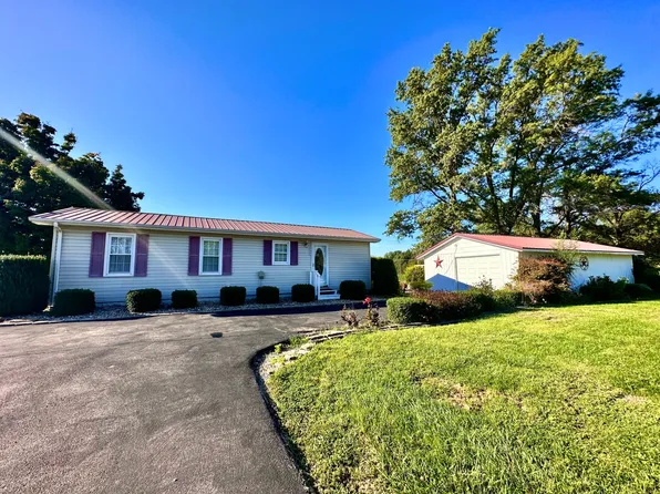 2824 Old Highway 50, Xenia, IL 62899
