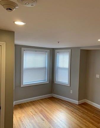 5th image of 11 Charter St #B