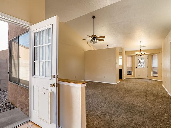 3rd image of 4637 Fairfax Dr NW