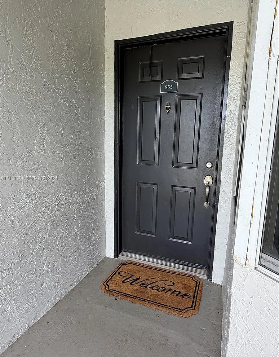 Fairway Greens Condo Home — Photo 4