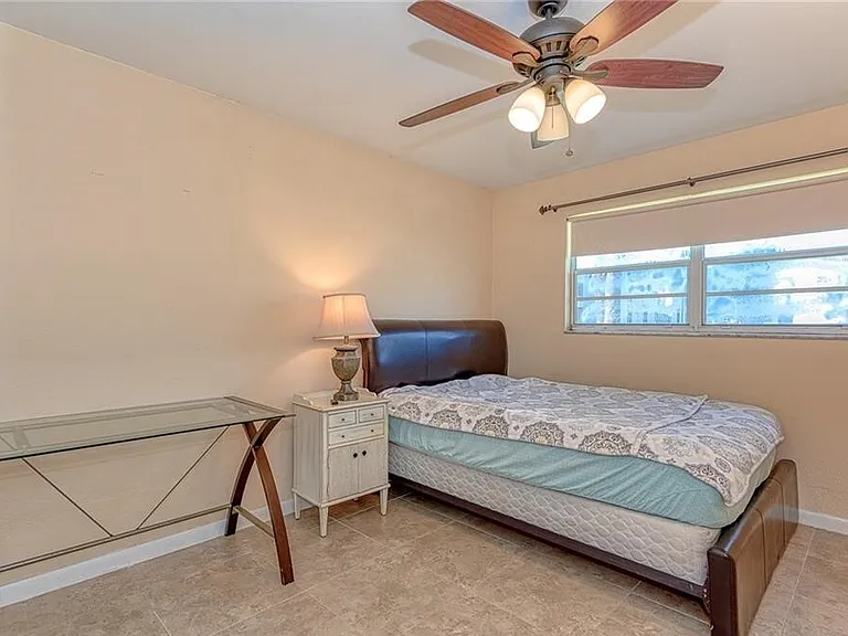 4290 Gulfstream Dr #5-1 — Photo 14