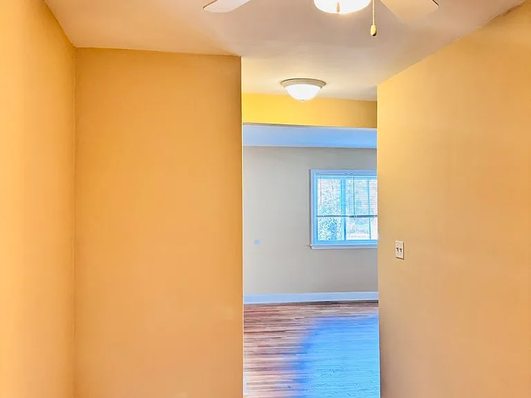 8805 Plymouth St — Photo 16