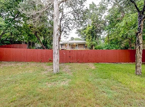 2nd image of 1009 Cedar Trail Dr