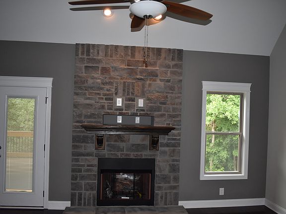 2nd image of 2557 Everwood Ct