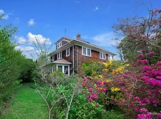 1025 9th St, Greenport, NY 11944