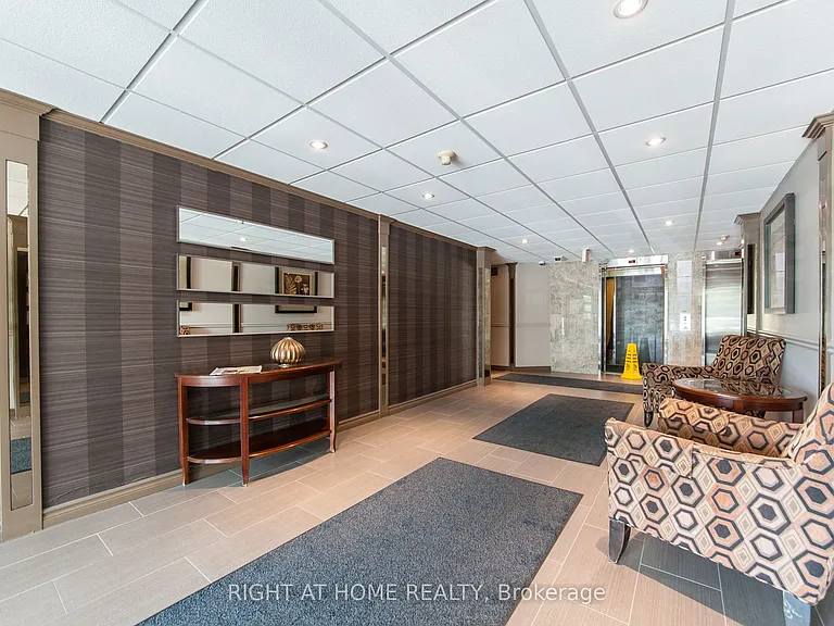 35 Green Valley Dr #1714 — Photo 5