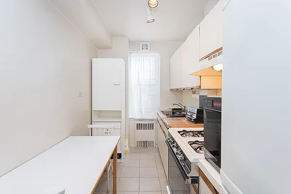 Sold by Keller Williams Realty Landmark | media 14