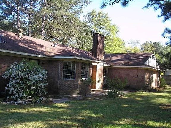 2nd image of 100 W Lakeside Dr