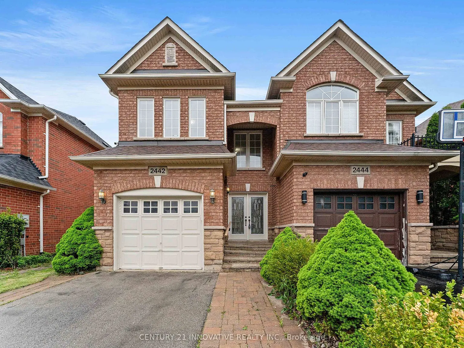 3 bed, $4,300 — Photo 2