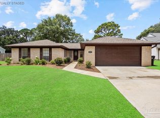 5897 Somerset Dr, Pensacola, FL 32526