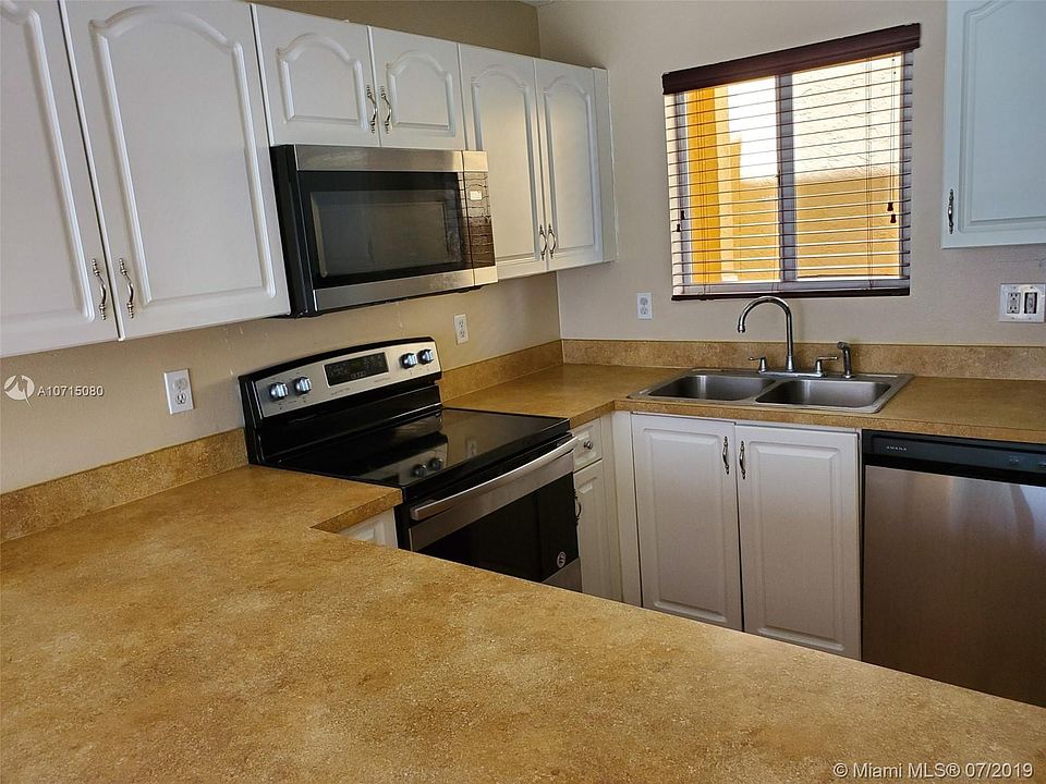 1st image of 6245 Kendale Lakes Cir #201